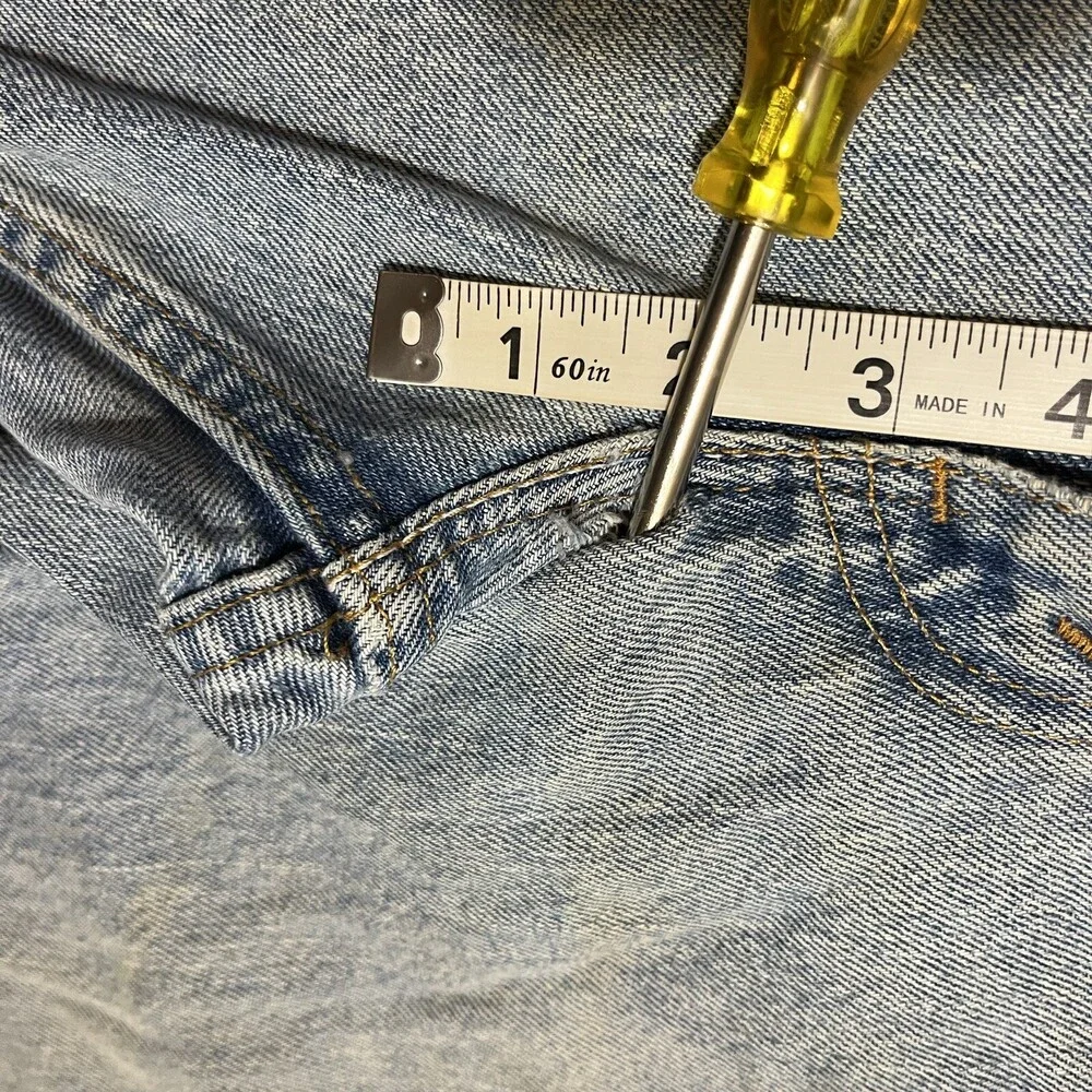 Vintage Levis 34x30 Jeans 550 USA Levi Skate Distressed Thrashed Denim 1990s